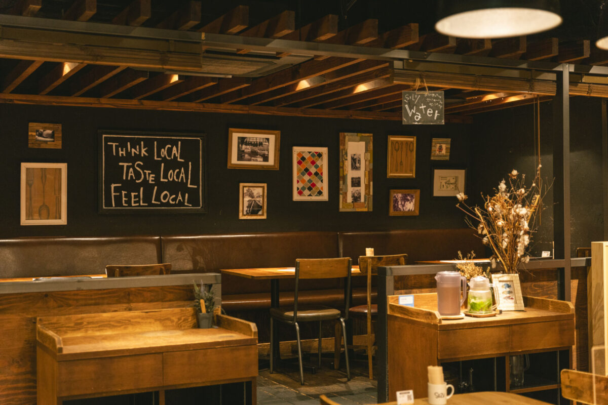 FARM TABLE SUZU 店内の黒板サイン