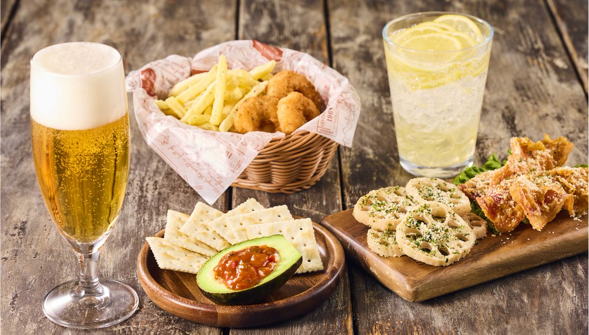 フレッシュネスバーガー 前菜の盛り合わせとビール